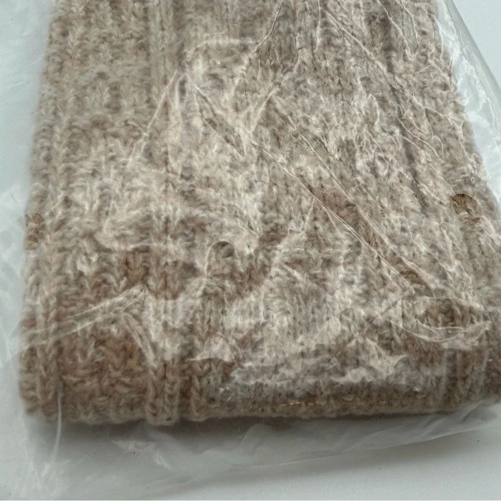 Pudus Sweater‎ Socks Women's Fits Shoe Sizes 6-10 FabFitFun NEW